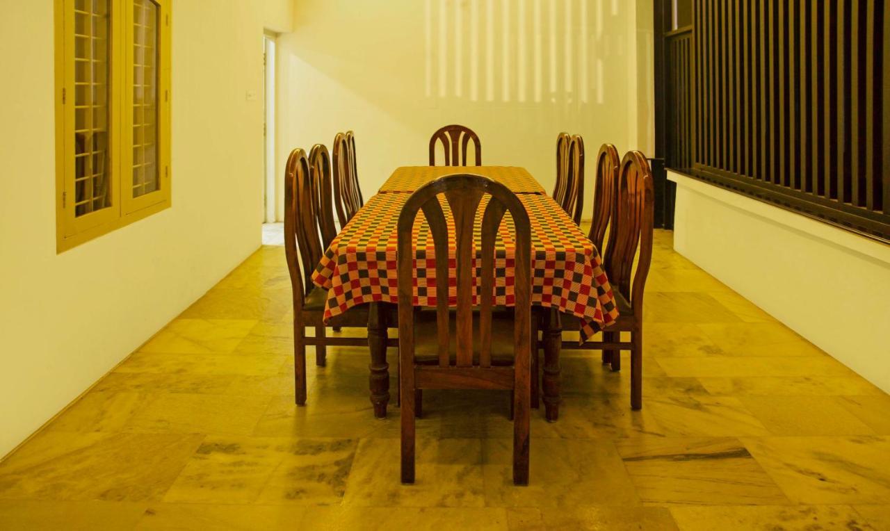 Treebo Kumily Gate Thekkady, Periyar National Park Hotel Bagian luar foto